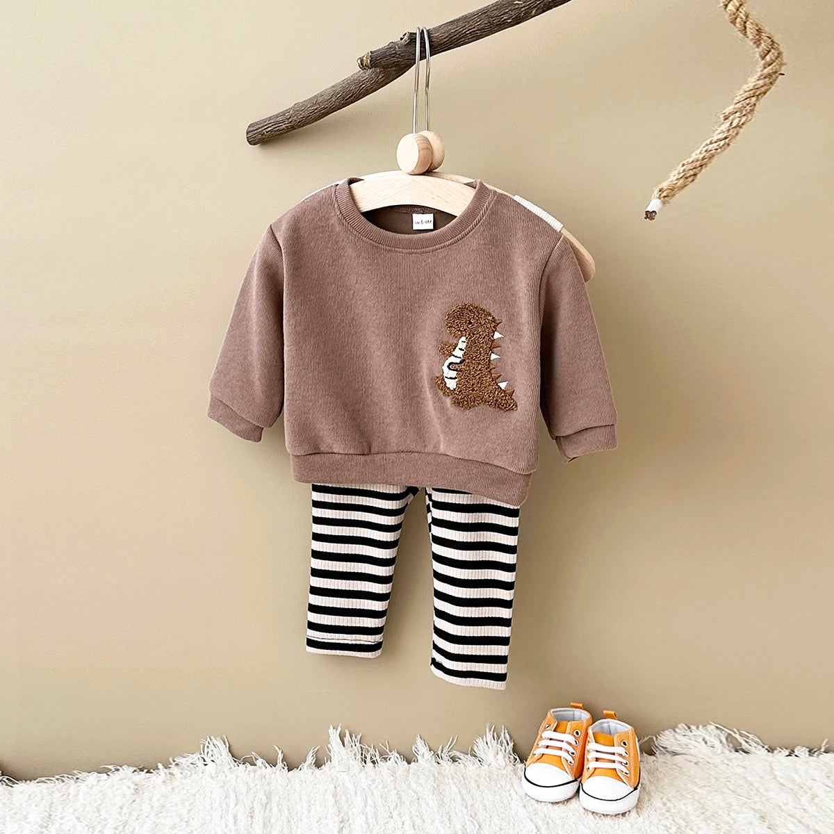 Baby Boy Clothes Sets Newborn 2Pcs Cartoon Embroidery Long Sleeve Infant Top Pants Fall Warm Clothes Autumn Baby Girl Clothes