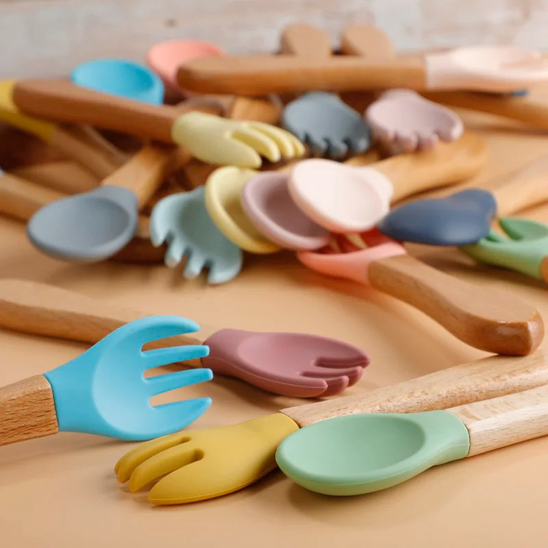 2pcs/set Tableware Baby Spoon Fork Set Children's Silicone Wooden Feeding Training Baby Dinnerware Cutlery Baby Feeding Supplies